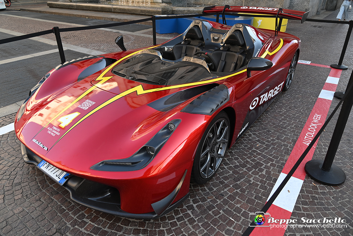 VBS_3782 - Autolook Week - Le auto in Piazza San Carlo.jpg